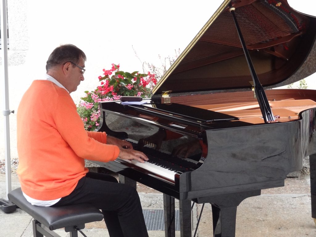 Jean-Louis ORENGIA - piano - Spectacle Megève - 2016